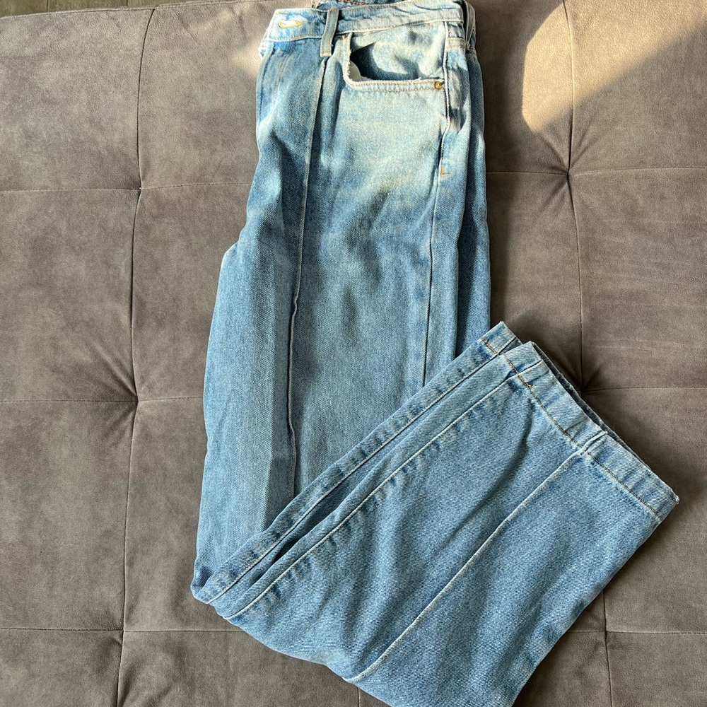 Forever 21 jeans strait leg high waisted